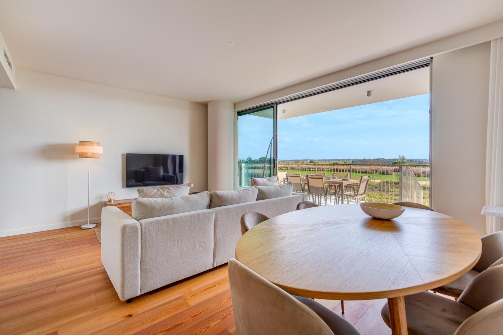 Bayline Gardens, & - Robalo By Bedzy * Armacao de Pera
