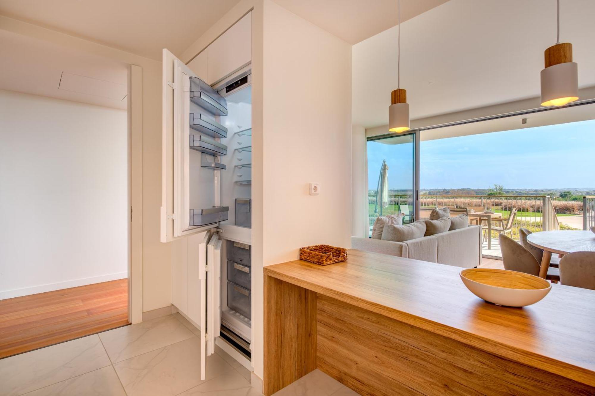 Bayline Gardens, & - Robalo By Bedzy Apartment *