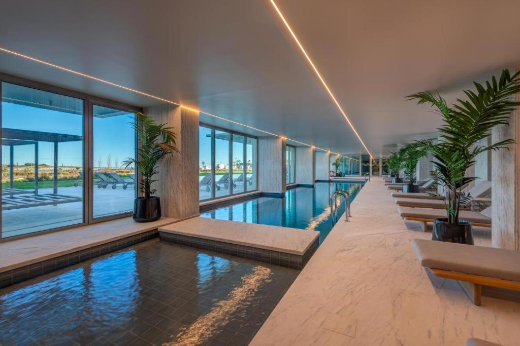 Apartment Bayline Gardens, & - Robalo By Bedzy