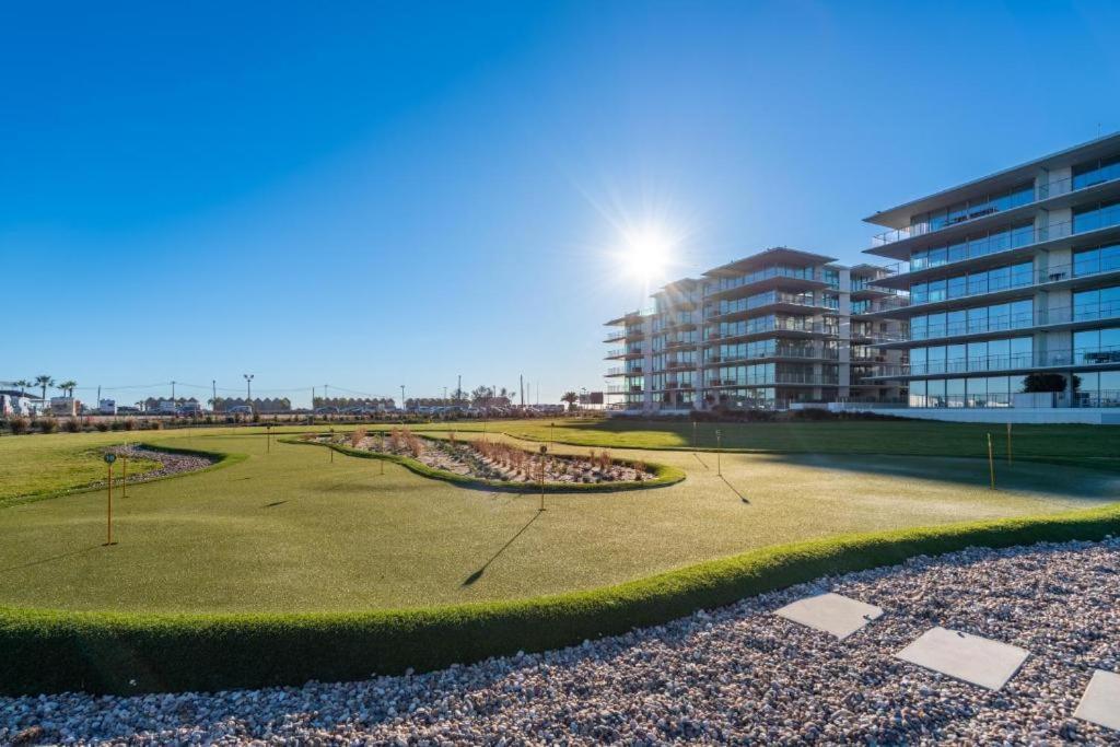 Bayline Gardens, & - Robalo By Bedzy Apartment *