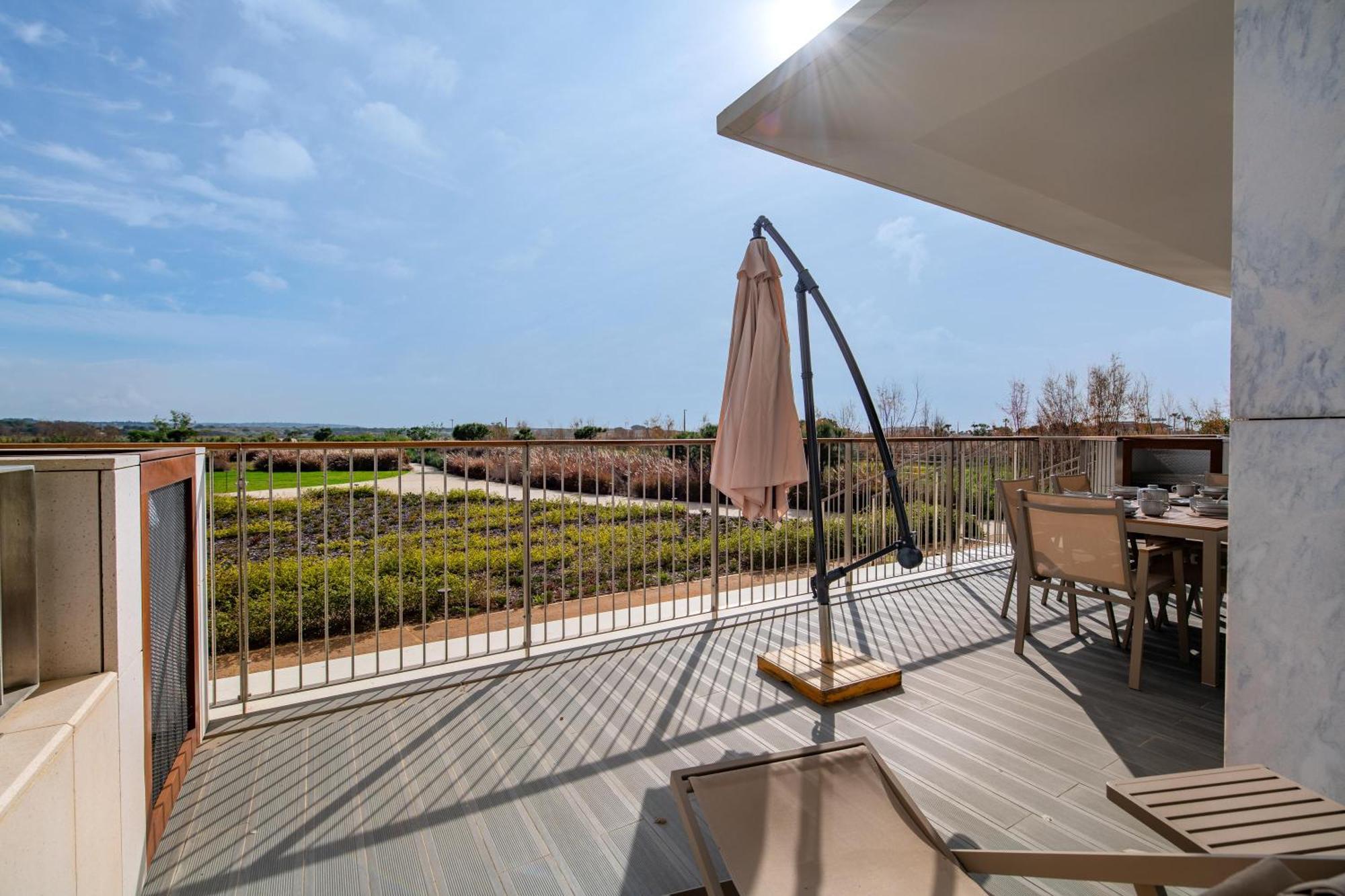 Bayline Gardens, & - Robalo By Bedzy *